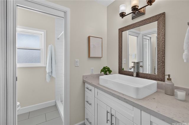 375 Opihikao Place 341, Honolulu, HI 96825