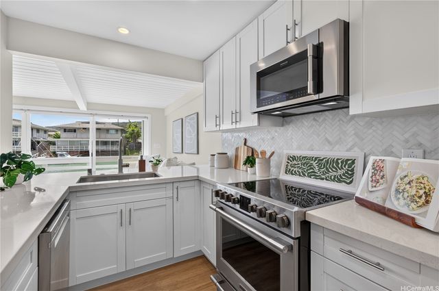 375 Opihikao Place 341, Honolulu, HI 96825