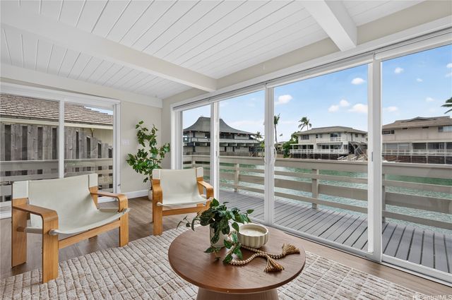 375 Opihikao Place 341, Honolulu, HI 96825