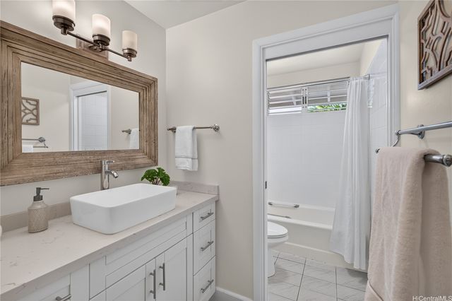 375 Opihikao Place 341, Honolulu, HI 96825