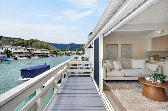 375 Opihikao Place 341, Honolulu, HI 96825