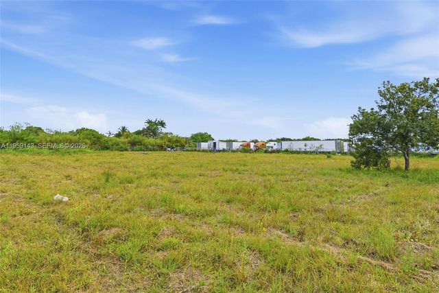 160XX SW 207TH AVE, Miami, FL 33187