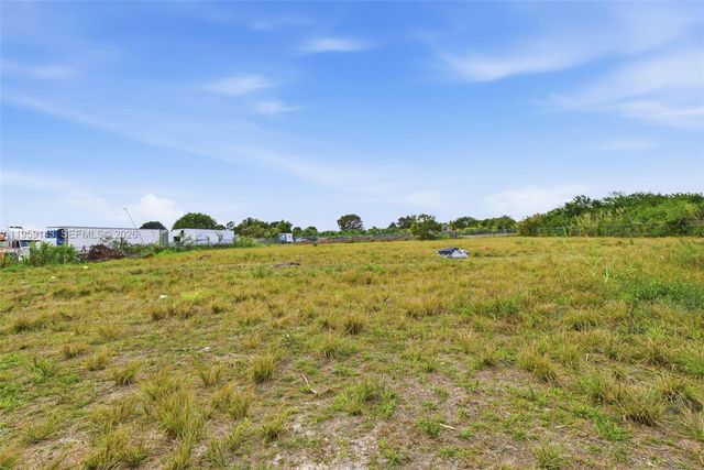 160XX SW 207TH AVE, Miami, FL 33187