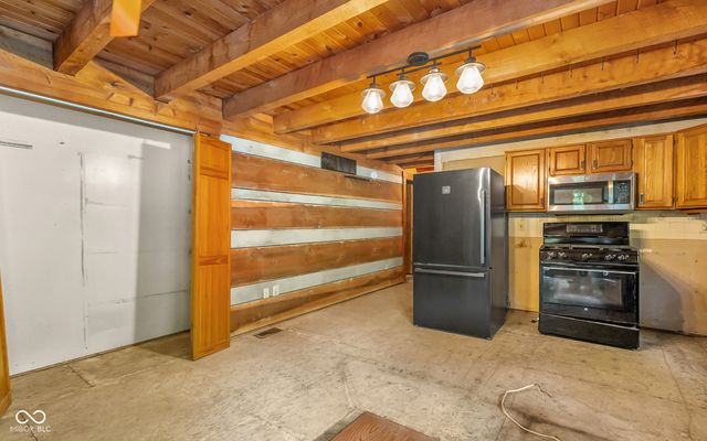 3600 Greenbriar Lane, Nashville, IN 47448
