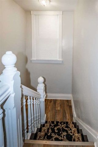 97 Royal St, Spring Hill, PA 15212