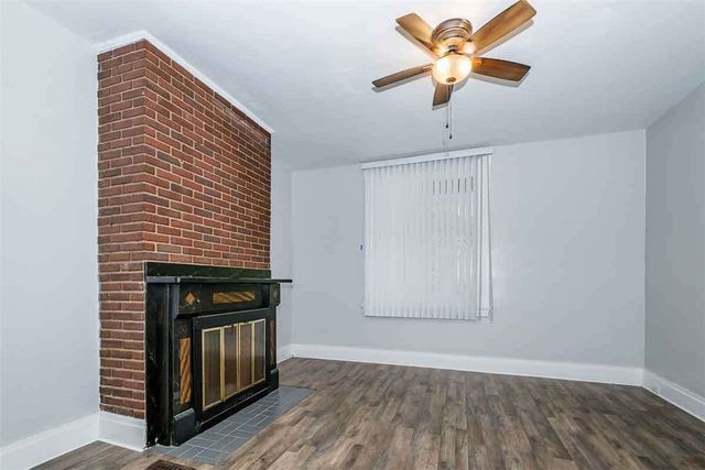 97 Royal St, Spring Hill, PA 15212