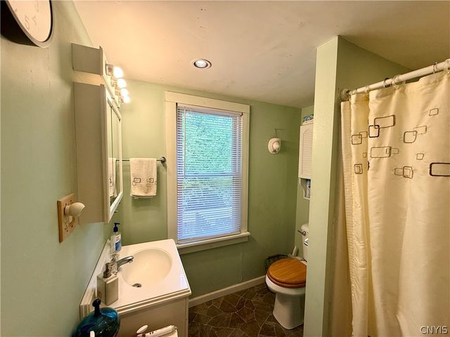 5230 State Route 233, Westmoreland, NY 13490