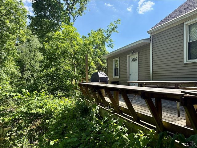 5230 State Route 233, Westmoreland, NY 13490