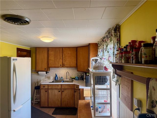 5230 State Route 233, Westmoreland, NY 13490