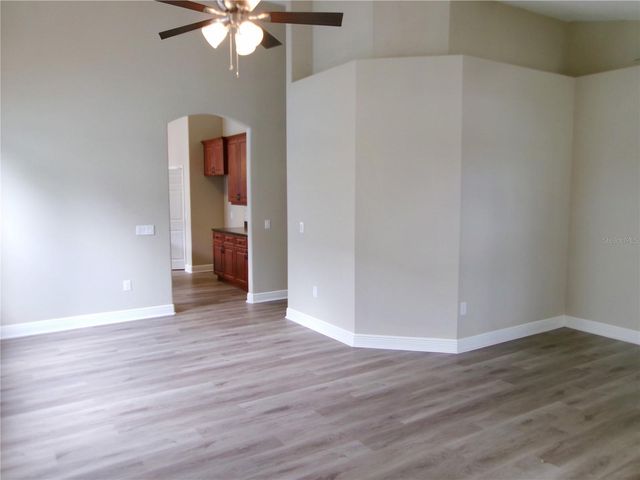 37450 PICKETTS MILL AVENUE, Zephyrhills, FL 33542