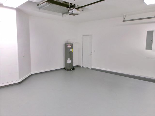 37450 PICKETTS MILL AVENUE, Zephyrhills, FL 33542