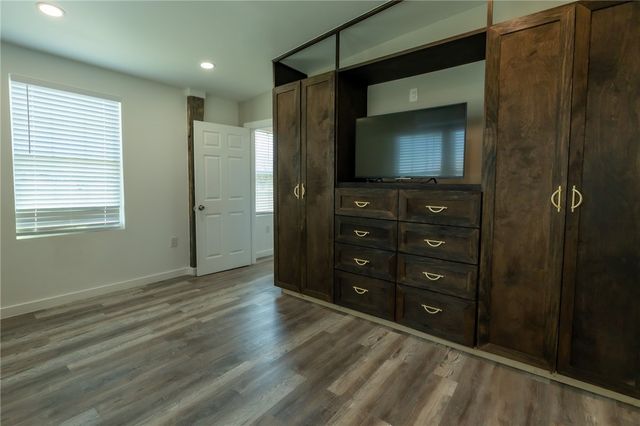 21564 County Road 1718, Mathis, TX 78368