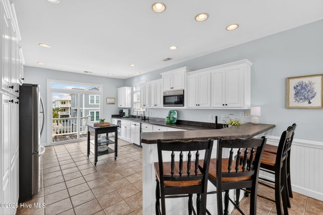 92 W First Street, Ocean Isle Beach, NC 28469