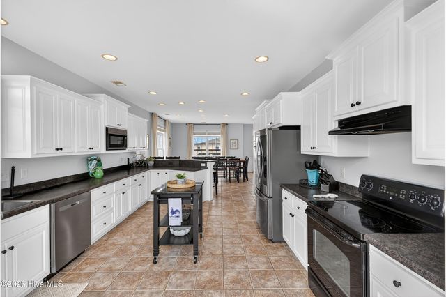 92 W First Street, Ocean Isle Beach, NC 28469