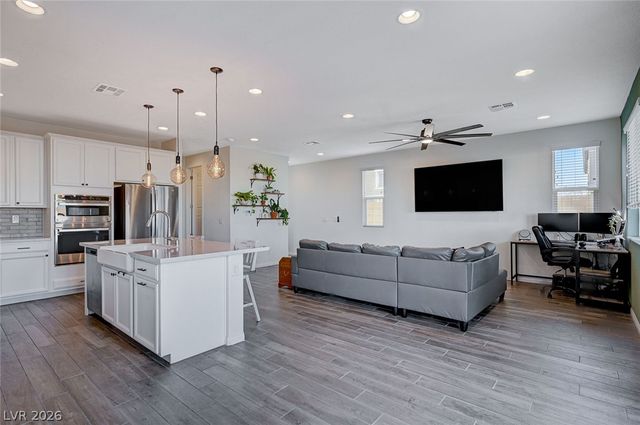 4138 Painted Lady Avenue, Las Vegas, NV 89141