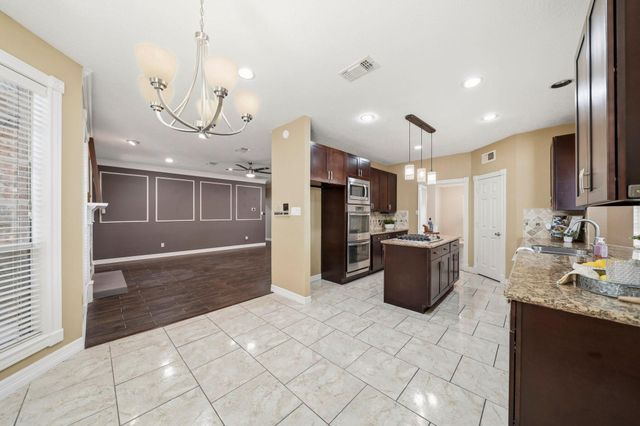 1201 Arbre Lane, Friendswood, TX 77546