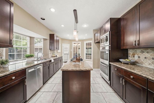 1201 Arbre Lane, Friendswood, TX 77546
