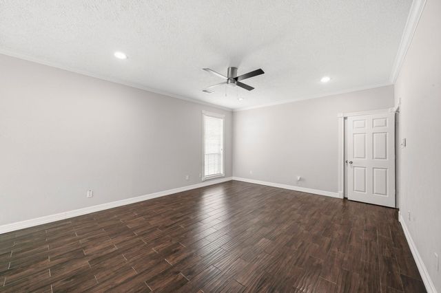 1201 Arbre Lane, Friendswood, TX 77546
