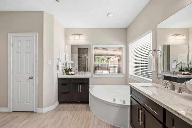 1201 Arbre Lane, Friendswood, TX 77546
