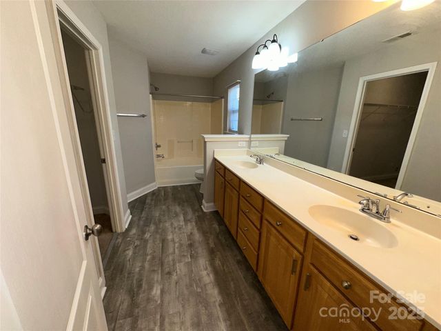 366 Courtland Court, Kannapolis, NC 28081