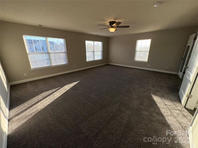 366 Courtland Court, Kannapolis, NC 28081