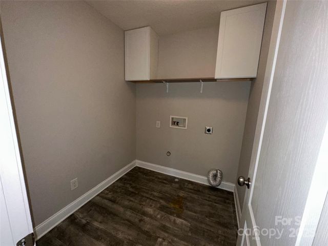 366 Courtland Court, Kannapolis, NC 28081