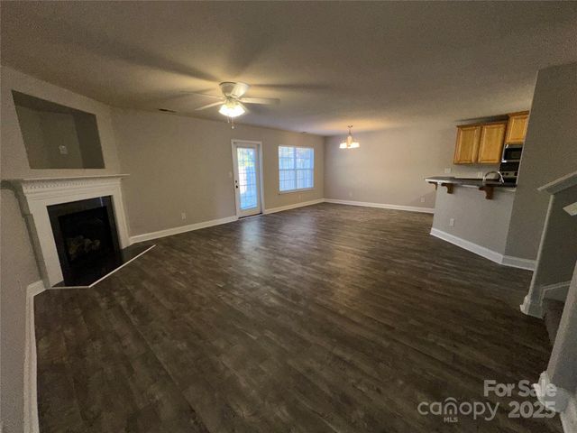 366 Courtland Court, Kannapolis, NC 28081