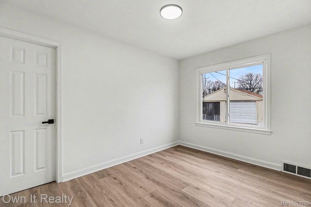 20242 Steel Street, Detroit, MI 48235