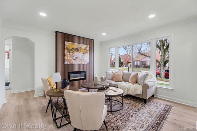 20242 Steel Street, Detroit, MI 48235