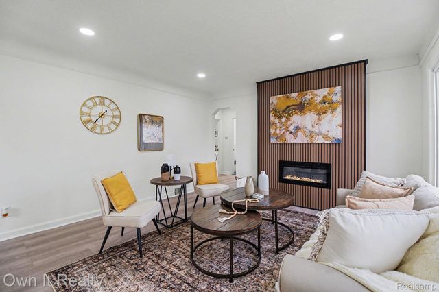 20242 Steel Street, Detroit, MI 48235