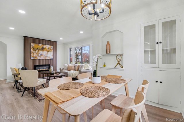 20242 Steel Street, Detroit, MI 48235