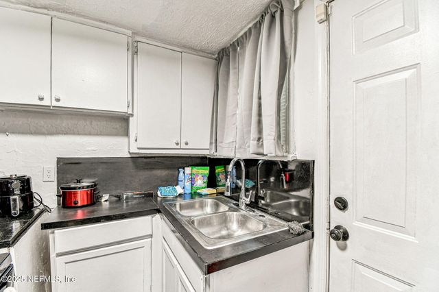 548 W 27TH Street, Jacksonville, FL 32206