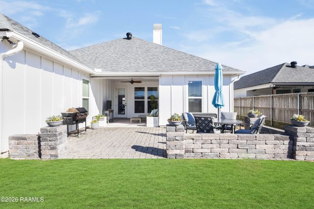 202 San Sebastian Drive, Youngsville, LA 70592