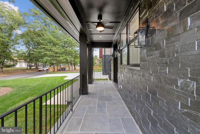 7727 HELENA DR, Falls Church, VA 22043