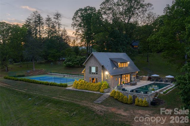 3903 Island Ford Road, Brevard, NC 28712