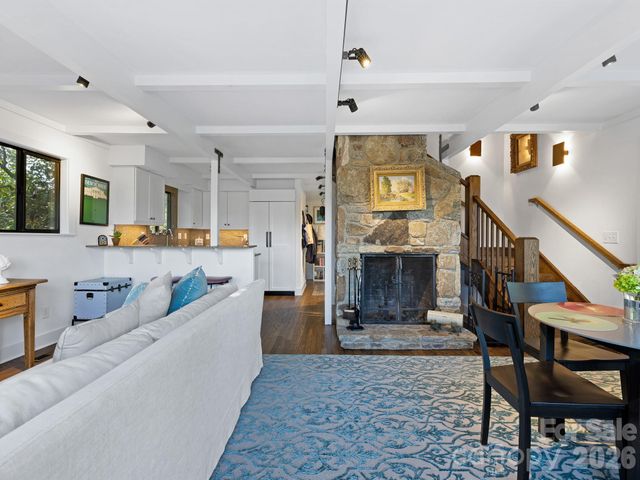 3903 Island Ford Road, Brevard, NC 28712