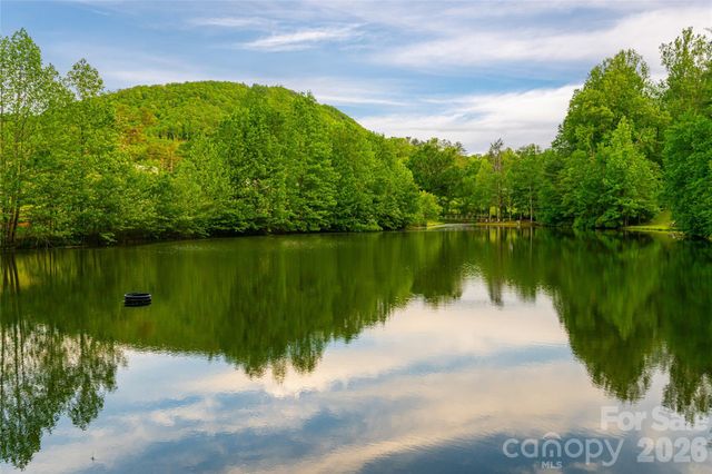 3903 Island Ford Road, Brevard, NC 28712
