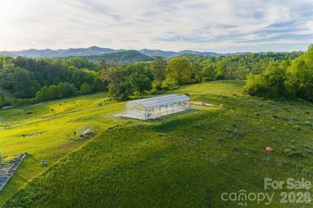 3903 Island Ford Road, Brevard, NC 28712