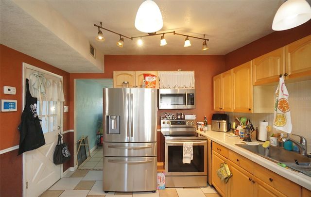 3716 N 52ND STREET, Tampa, FL 33619