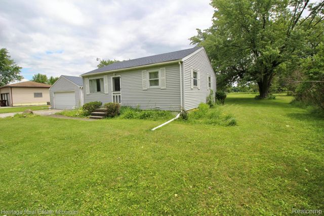 8265 S M 52, Bennington Township, MI 48867