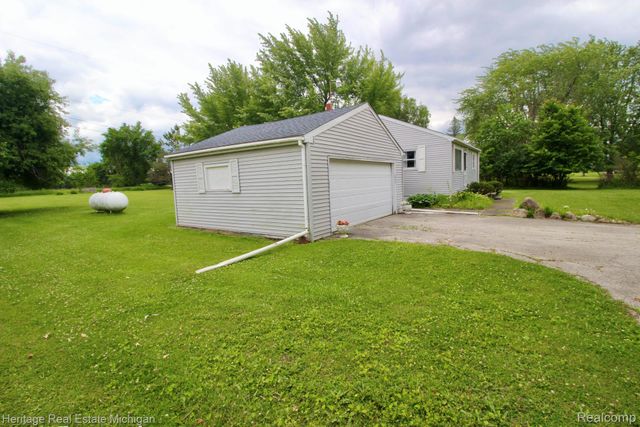 8265 S M 52, Bennington Township, MI 48867