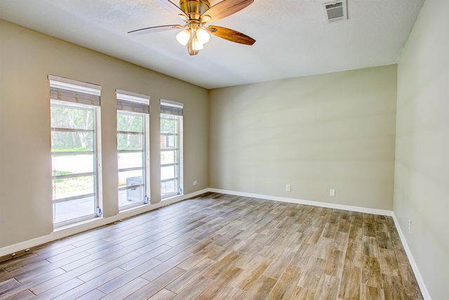 138 Hicks Ave, Crescent City, FL 32112