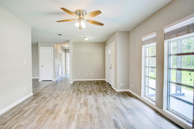 138 Hicks Ave, Crescent City, FL 32112