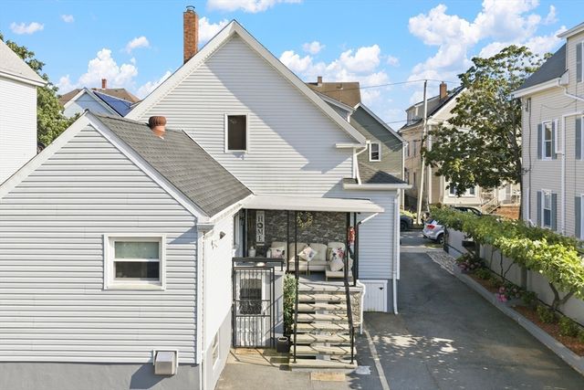 115 Division St, New Bedford, MA 02744