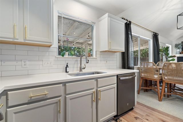 109 Wisteria DR, Georgetown, TX 78626