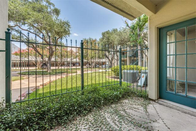 3105 San Jacinto Street 110, Dallas, TX 75204