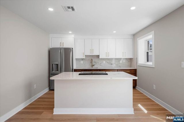 17 I Street, Seaside Park, NJ 08752