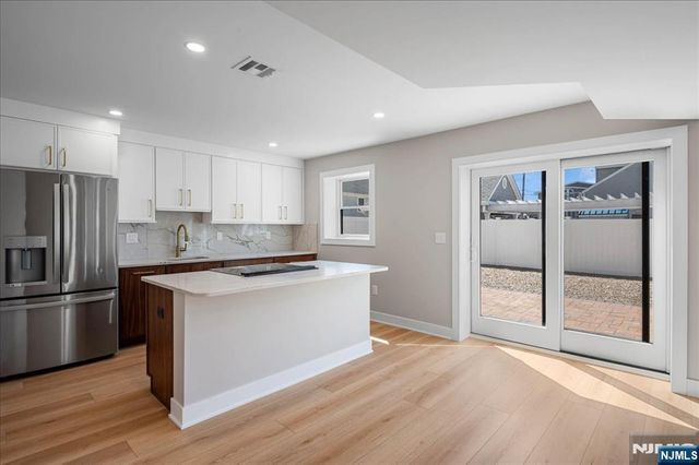 17 I Street, Seaside Park, NJ 08752