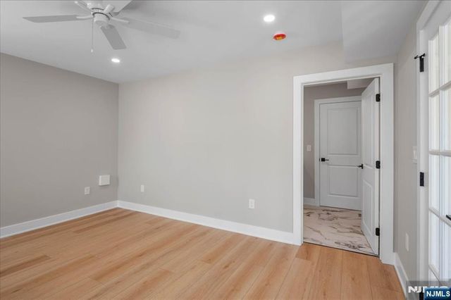 17 I Street, Seaside Park, NJ 08752