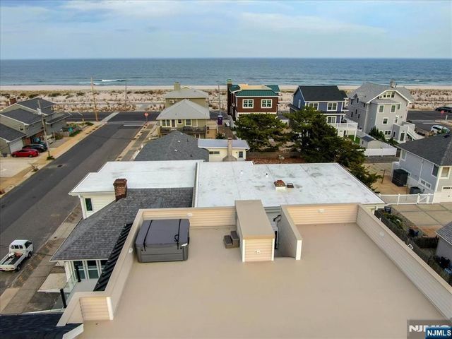 17 I Street, Seaside Park, NJ 08752